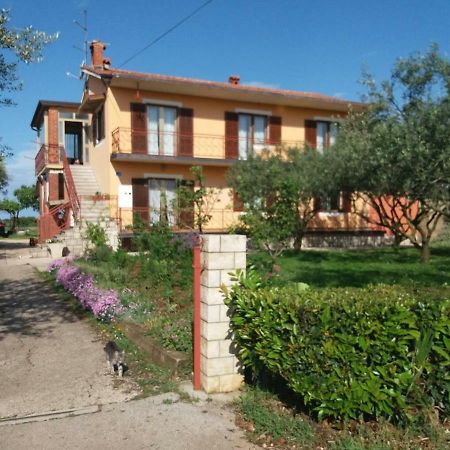 Apartman Dea Crveni Vrh Exterior foto